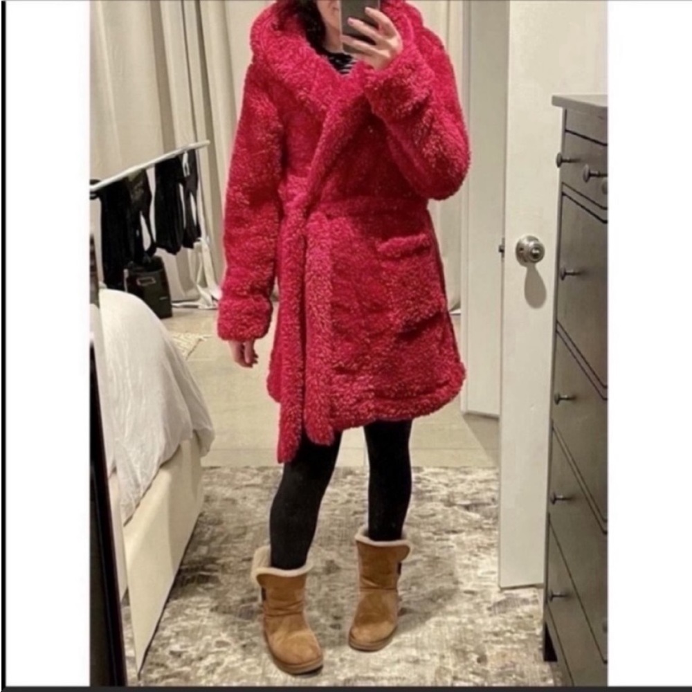 Anthropologie Sherpa Hooded Robe Magenta Belted Cozy Lounge Coat Large NWT - Picture 5 of 7